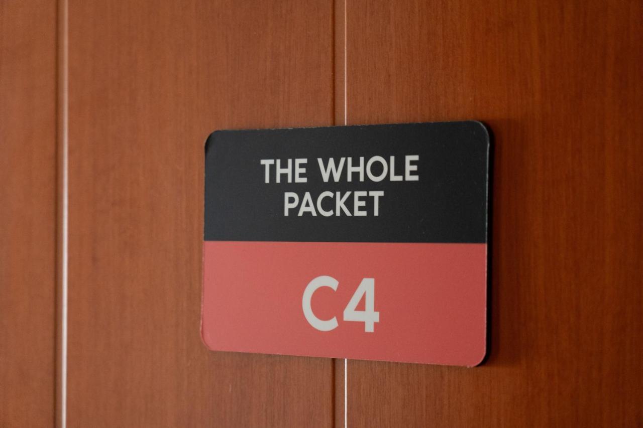 The Whole Packet C4 Center With Parking Apartment Larissa Exterior photo